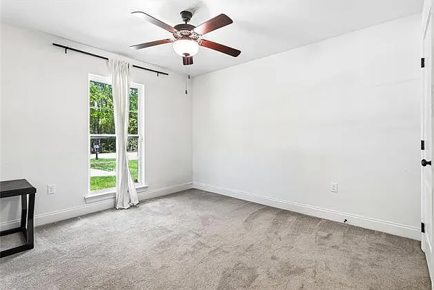 4145 Saint Peter St — Photo 10