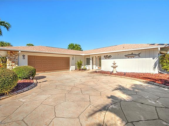 5th image of 807 Montclaire Ct