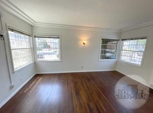 146 N Hamilton Dr APT D, Beverly Hills, CA 90211