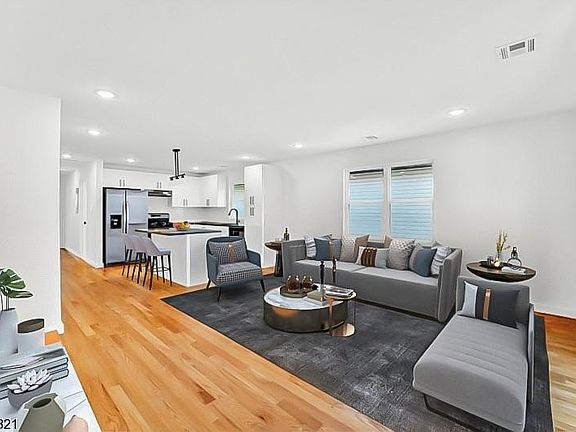 2nd image of 757 Seaport Dr #2