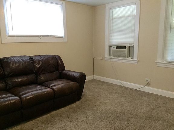2nd image of 1024 Dunlop Ave #G