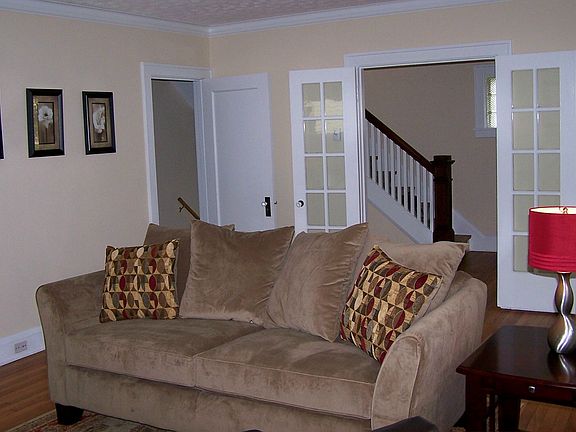 5th image of 3171 Essex Rd