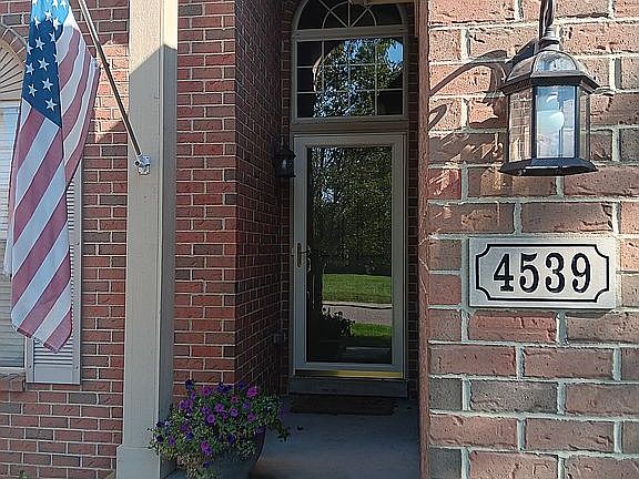 2nd image of 4539 Cresent Dr