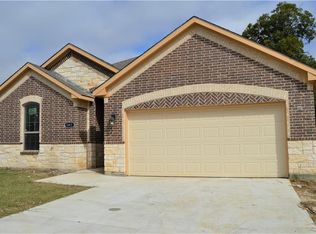 1411 E Maddox Ave, Fort Worth, TX 76104