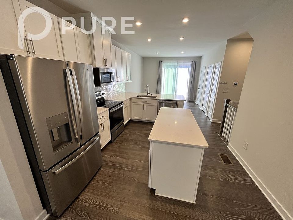 654 Uwharrie River Rd, Charlotte, NC 28211 Zillow