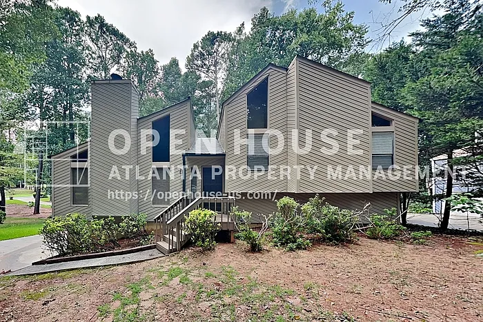 3 bed, 2.5 bath, 2331 sqft, $2,545 — Photo 1