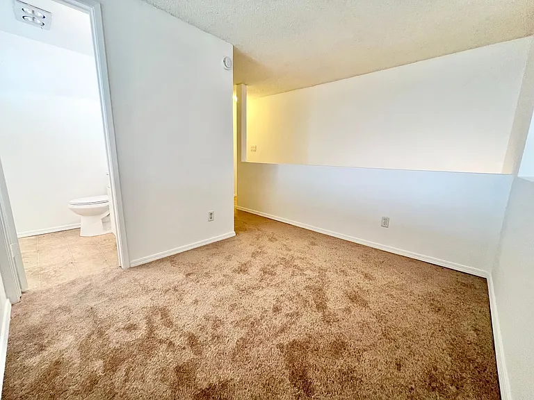 3565 Linden Ave #325 — Photo 12