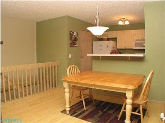 4th image of 4119 Meadowleigh Way