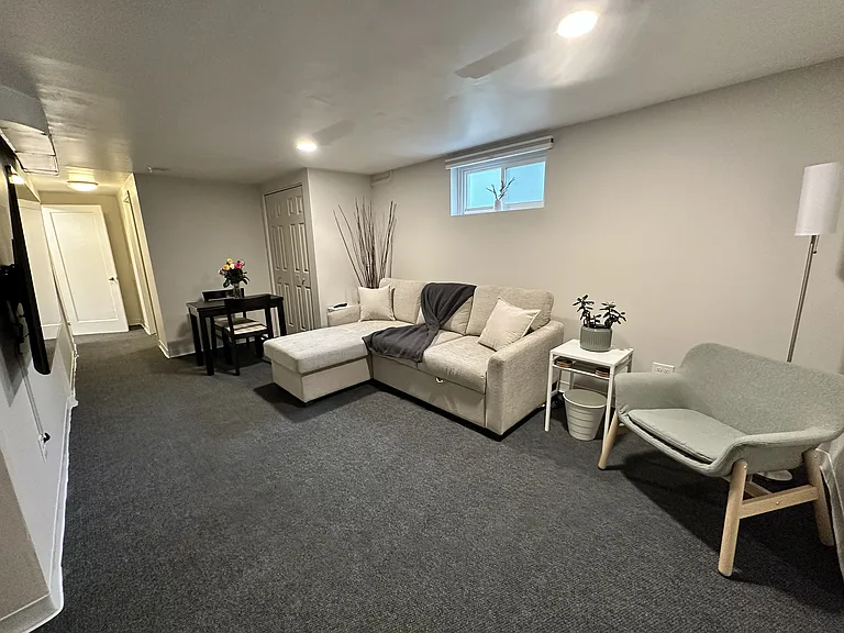 2nd living area: home office, workout space, playroom, media/entertainment area, hobbies, additional lounge space (lower level)