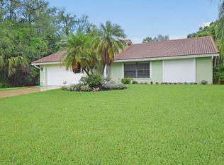 9266 Winding Woods Dr, Lake Worth, FL 33467