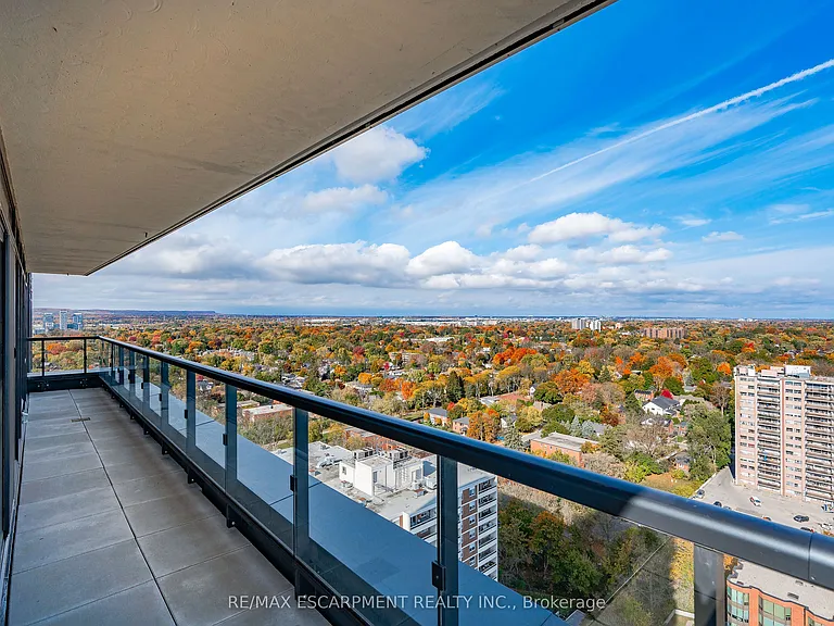 370 Martha St #1503 — Photo 4