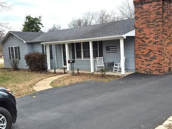 143 Jerry Mac St, Pacific, MO 63069