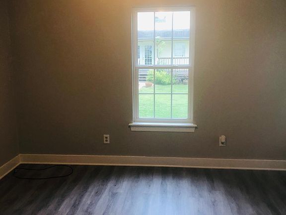 2nd image of 2312 Julia St