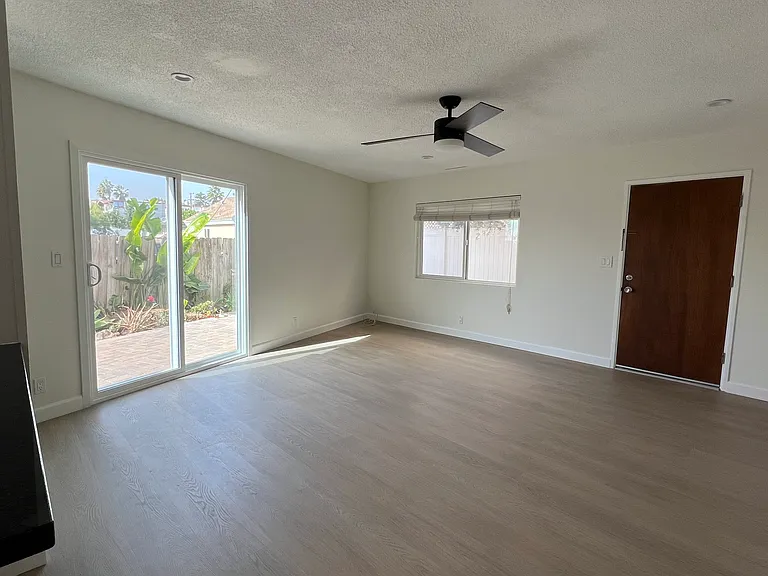 33911 Diana Dr #2 — Photo 4