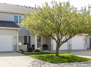 925 74th St NE UNIT 3, Cedar Rapids, IA 52402