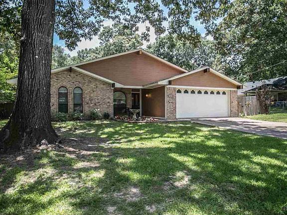 3rd image of 16786 Shadyridge Dr