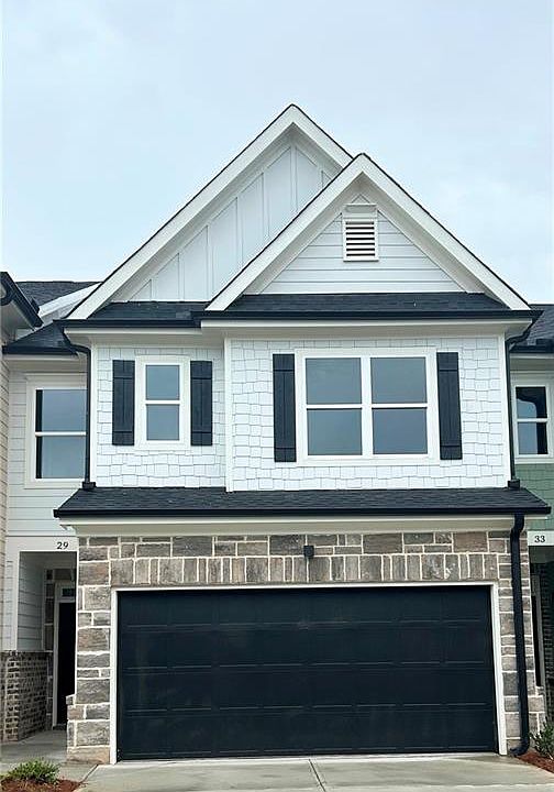 1st image of 29 Crest Dr #4