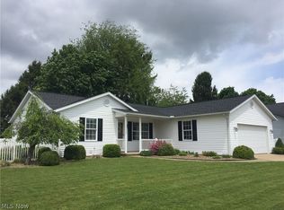 135 Susan Strasse St SW, New Philadelphia, OH