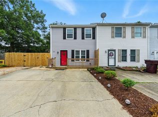 3231 Clover Rd E, Chesapeake, VA 23321