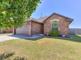 11116 SW 38th Cir, Mustang, OK 73064