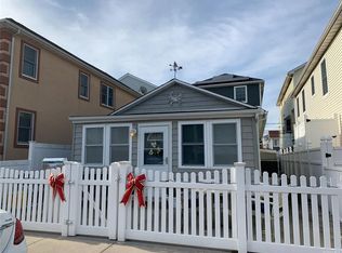 41 Delaware Ave, Long Beach, NY 11561
