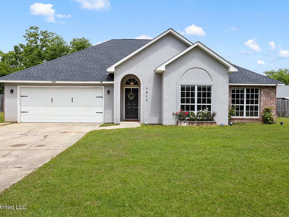 1st image of 7012 Pinehurst Dr