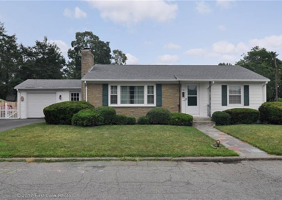 1st image of 10 Vista Dr
