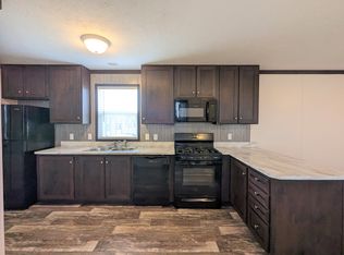 705 Oregon St #705, Belleville, MI 48111