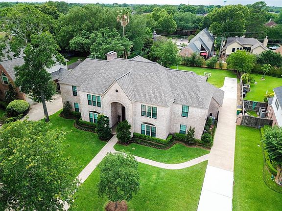 5th image of 1606 Kings Castle Dr