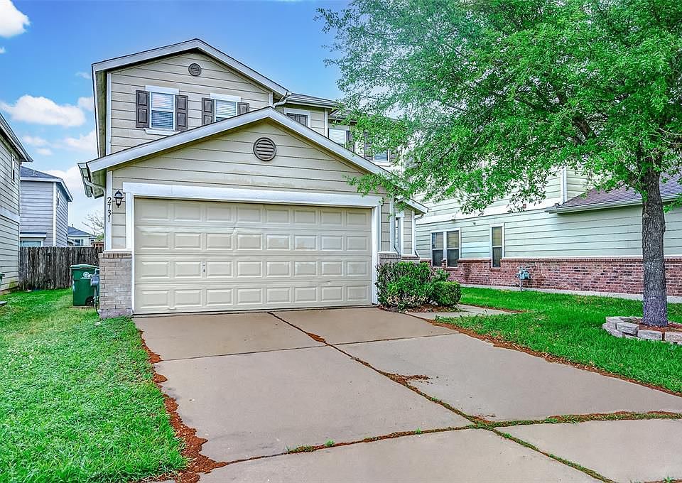 1st image of 2731 Skyview Grove Ct