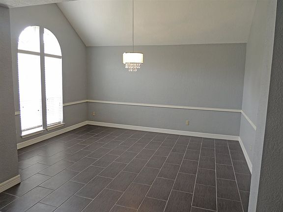 4th image of 3955 Cypress Point Dr
