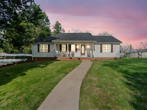 365 C W Moore Rd, Smiths Grove, KY 42171