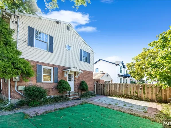 384 Main Avenue, Wallington, NJ 07057