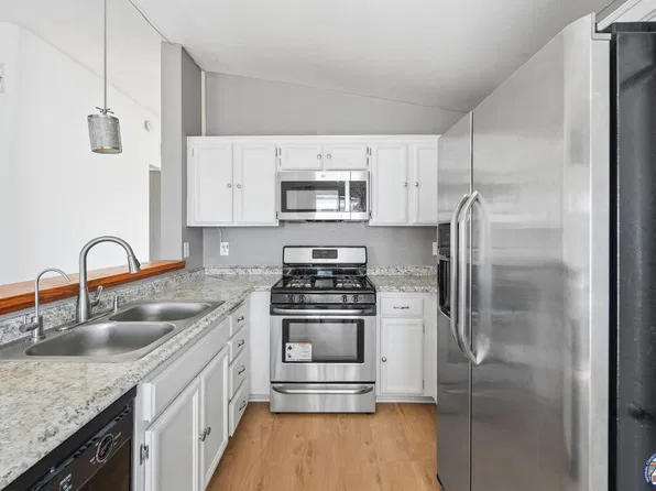 654 Sequoia St, Imperial, CA 92251