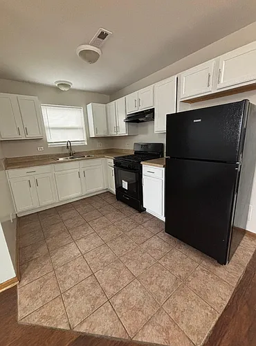 7456 S Stewart Ave Photo 1