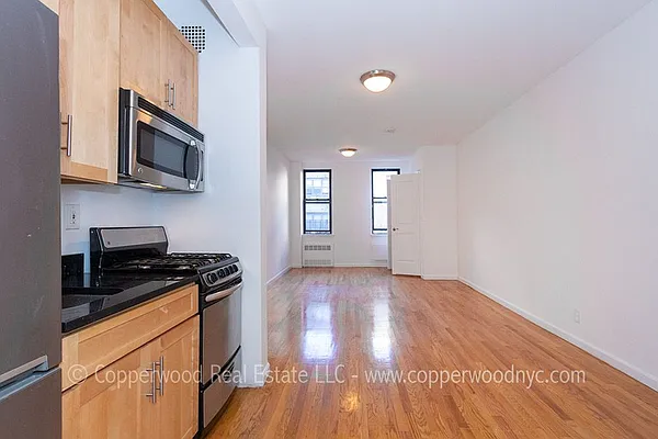 Rented by Copperwood Real Estate | media 10