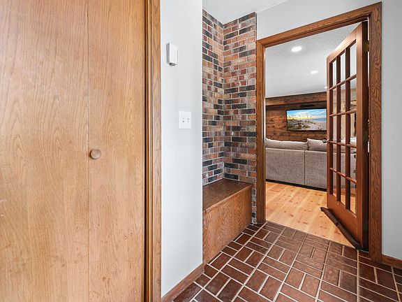 3rd image of 5433 50th St