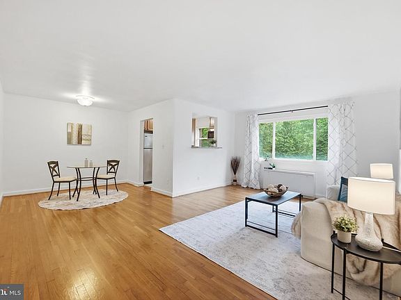 4th image of 116 Lee Ave APT 309