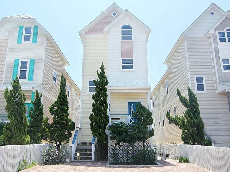 1st image of 136 E Gorrie Dr #1