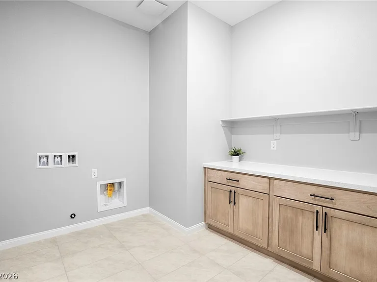 6323 Zephyr Peak Ct — Photo 26
