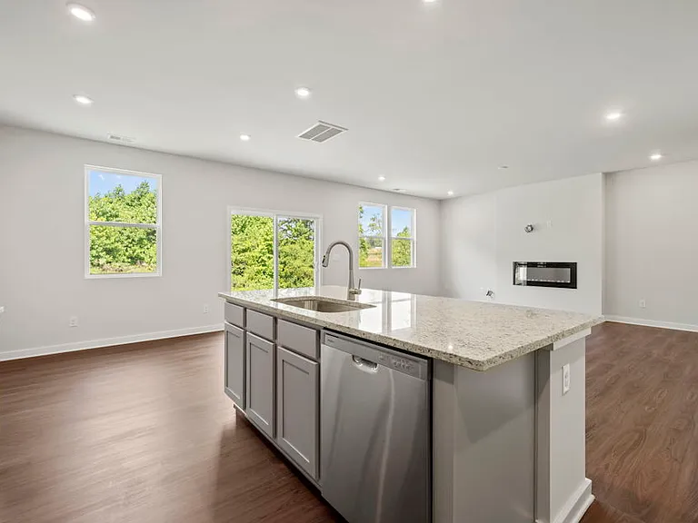 2317 Blue Sky Meadows Dr — Photo 8
