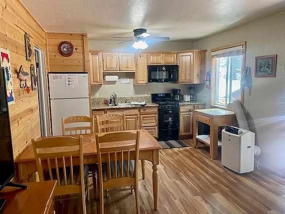 4th image of 300-2 Peninsula Dr