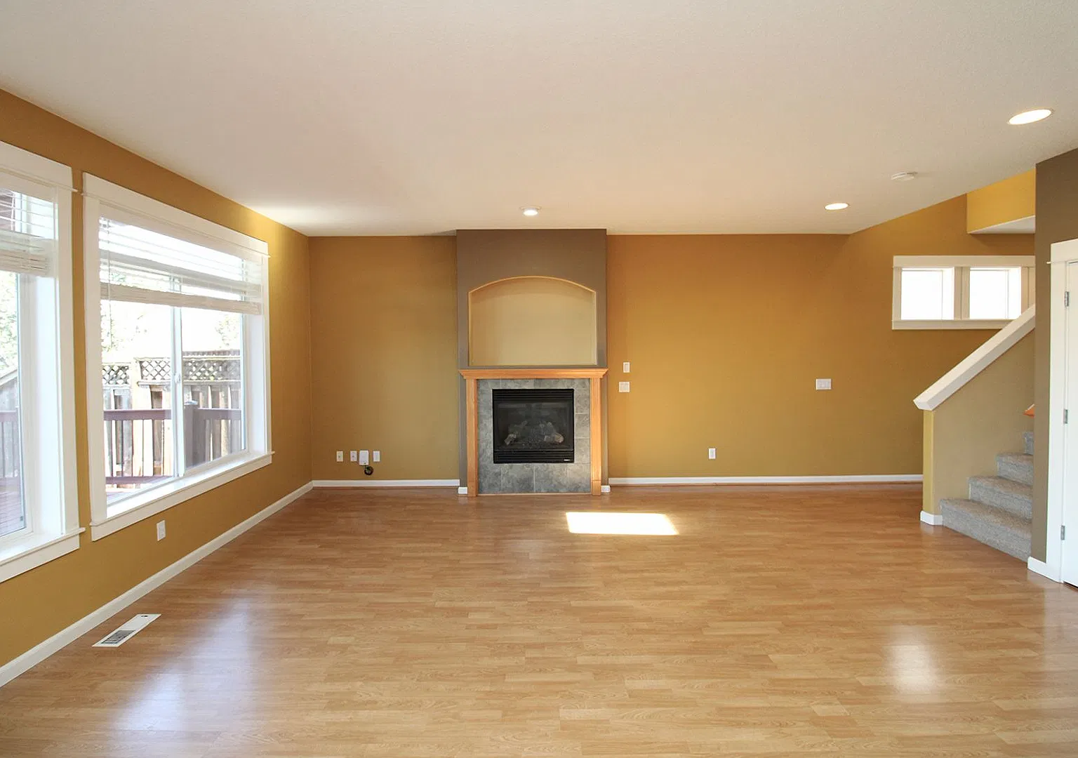 Lovely Modern 4 Bed, 2.5 Bath Beaverton Home Close to Nike/Intel — Photo 4