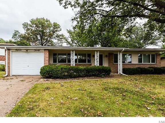 2nd image of 1520 Hollywood Ln