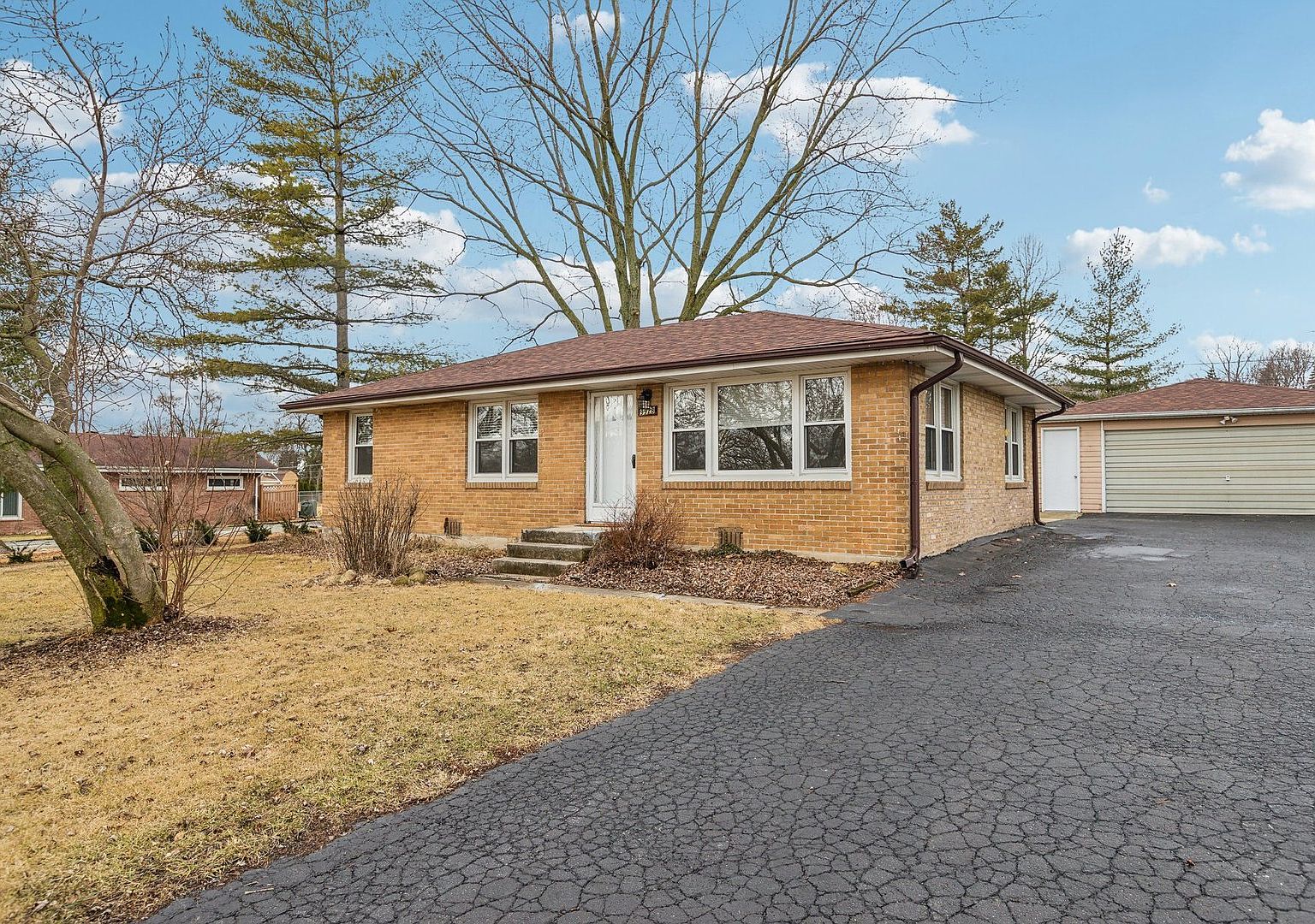 9928 S 82nd Ave, Palos Hills, IL 60465 | Zillow