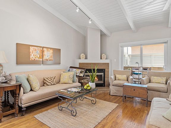 3rd image of 316 33rd St #316