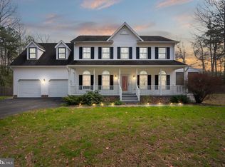 189 Barnes Creek Ct, Montross, VA 22520