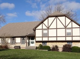 1100 SW 44th St Dr, Blue Springs, MO 64015