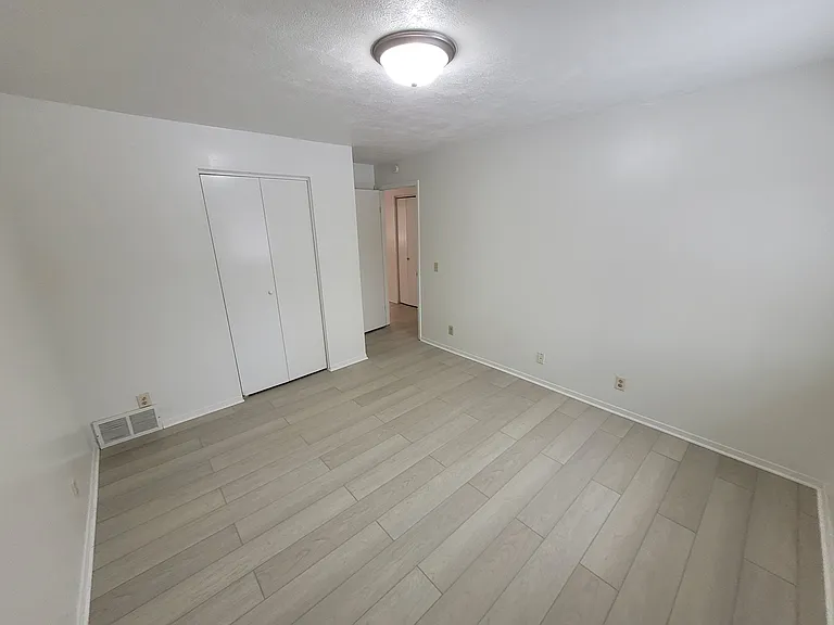 55589 Red Arrow Hwy #1 — Photo 7