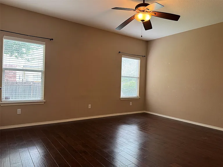11217 McKinney Spring Dr — Photo 11
